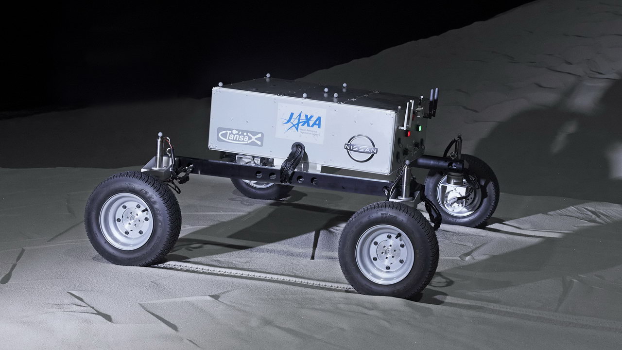 Кроссовер Nissan Ariya поделится технологиями с космическим ровером, но сам на Луну не полетит